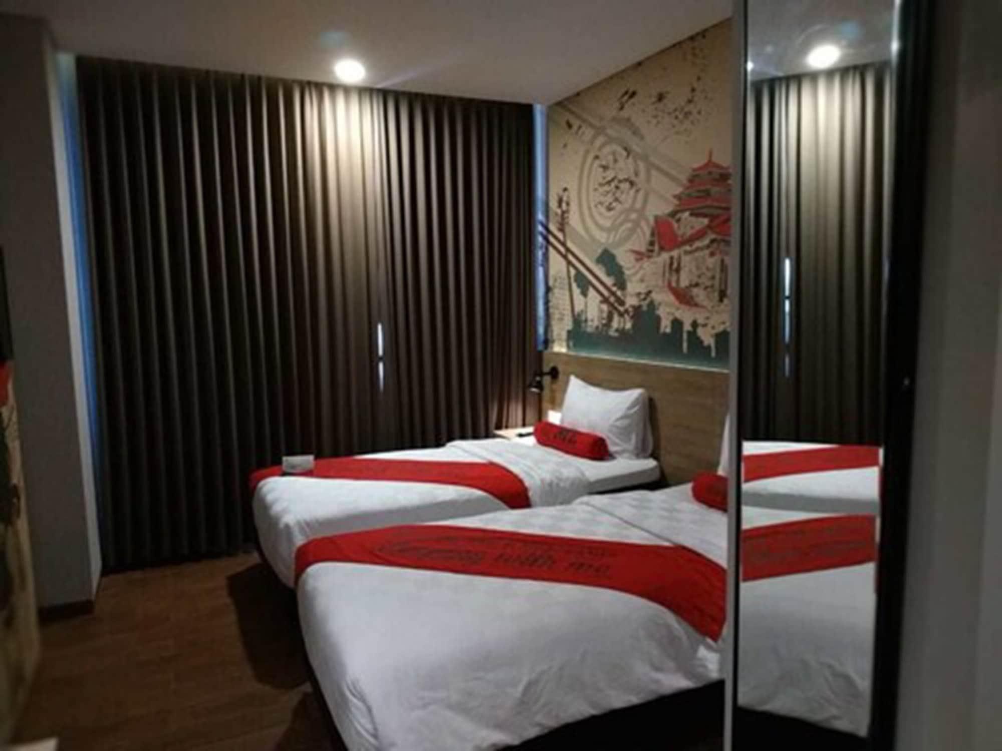 Hotel Fortunagrande Jembel Zewnętrze zdjęcie